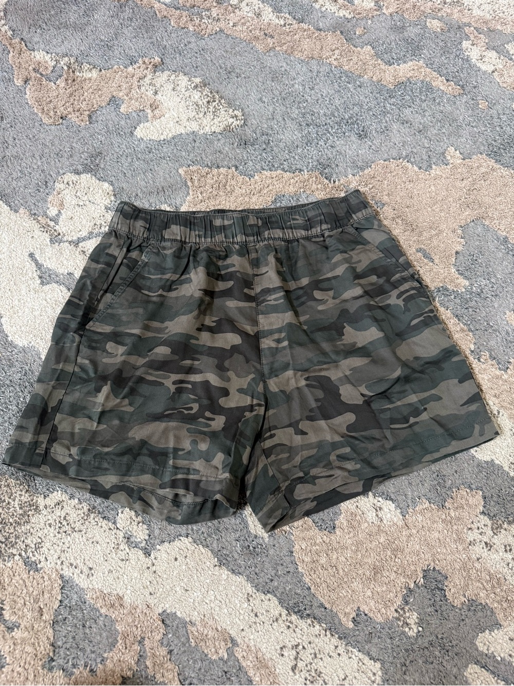Social Standard Women's Camo Elastic-Waist Athletic Shorts - Olive Green
